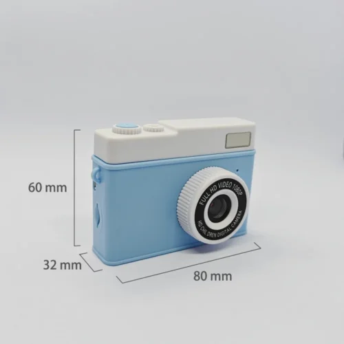 Dimension chart of the Qisora Y3 Retro kids digital camera showing its size: 80 mm length, 32 mm thickness, 60 mm height.