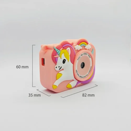 Dimension chart of the Qisora Y8 winged unicorn kids camera showing its size: 82 mm length, 35 mm width, 60 mm height.