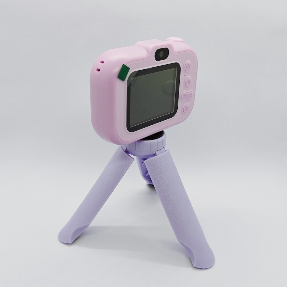 Rear view of Y6 HD dual selfie camera for kids with intuitive buttons and shockproof purple painted shell.
