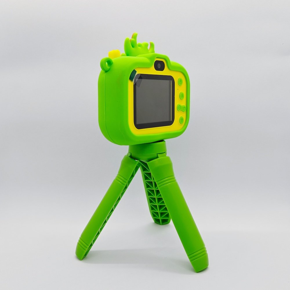 CE/RoHS certified Y6 1080P HD kids selfie camera with Chinese cultural dragon elements in green and intuitive control buttons.