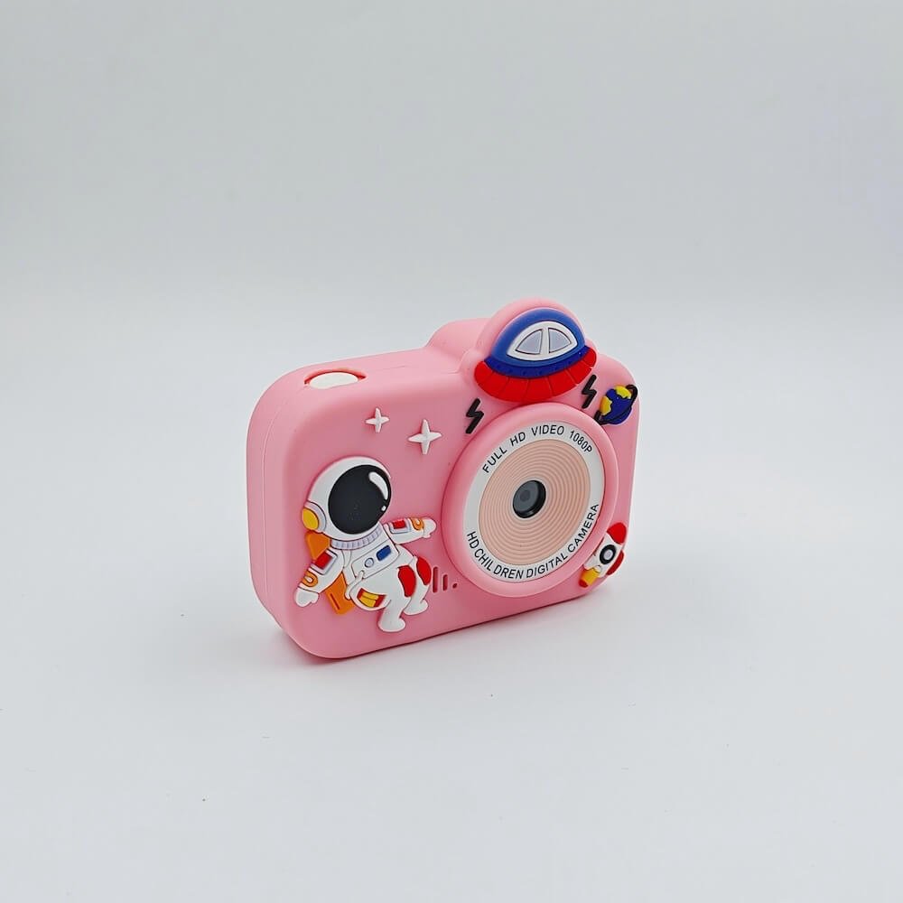 Y8 classic children's digital camera featuring a 3D astronaut and spaceship soft silicone sleeve in pink for gift distributors.