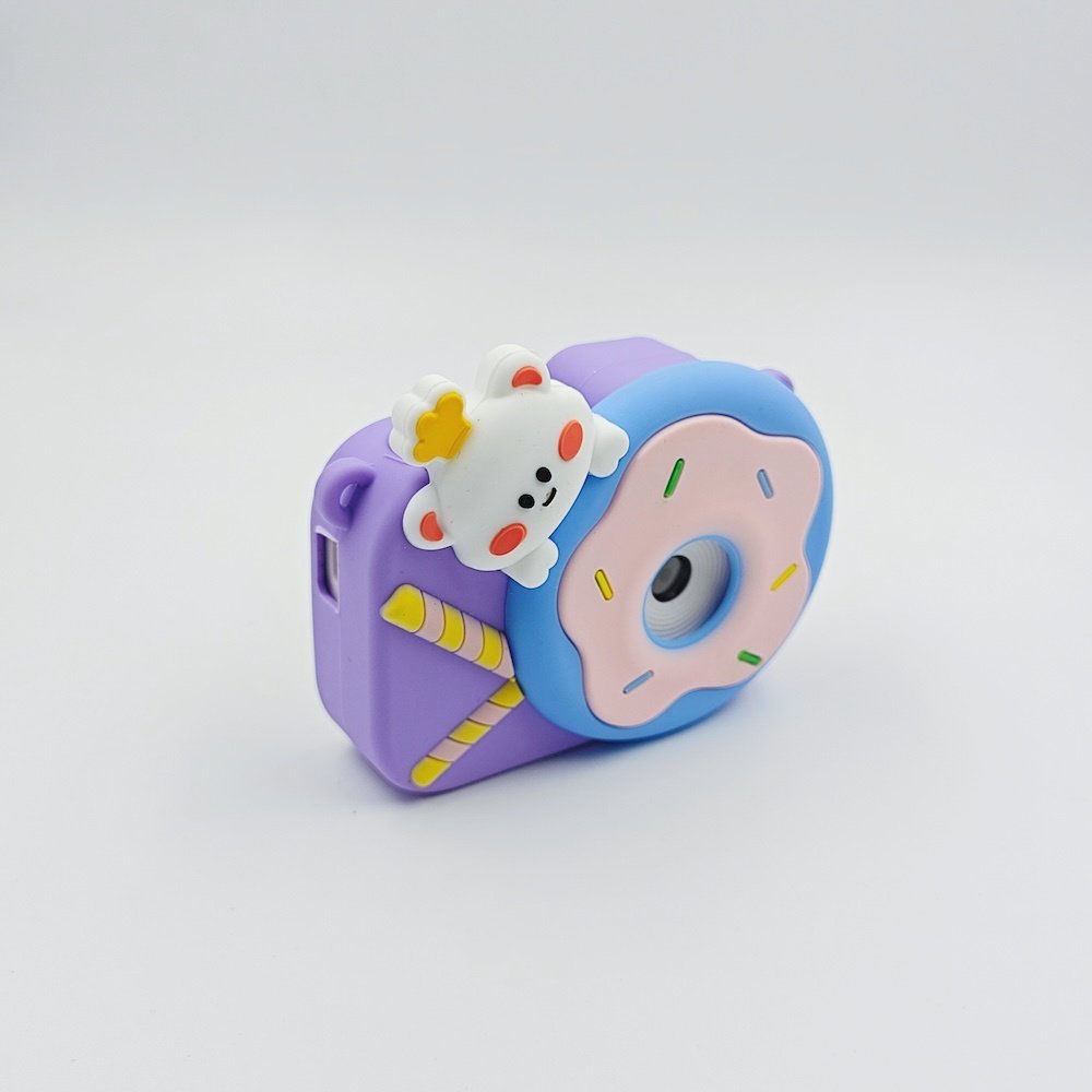 Y8 children's digital camera with a purple silicone case, featuring a blue doughnut design on it for gift distributors.