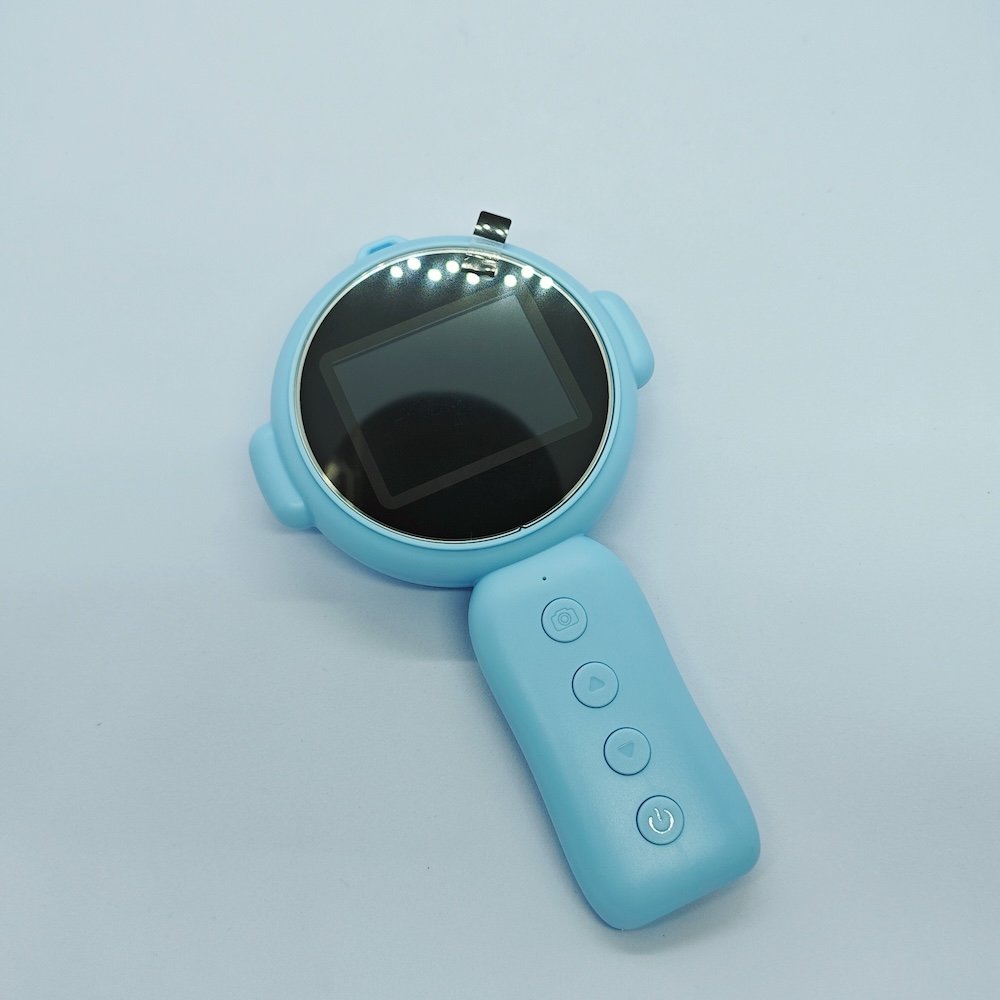 Y11 handheld digital microscope in blue with HD screen and intuitive control buttons for educational toy suppliers.